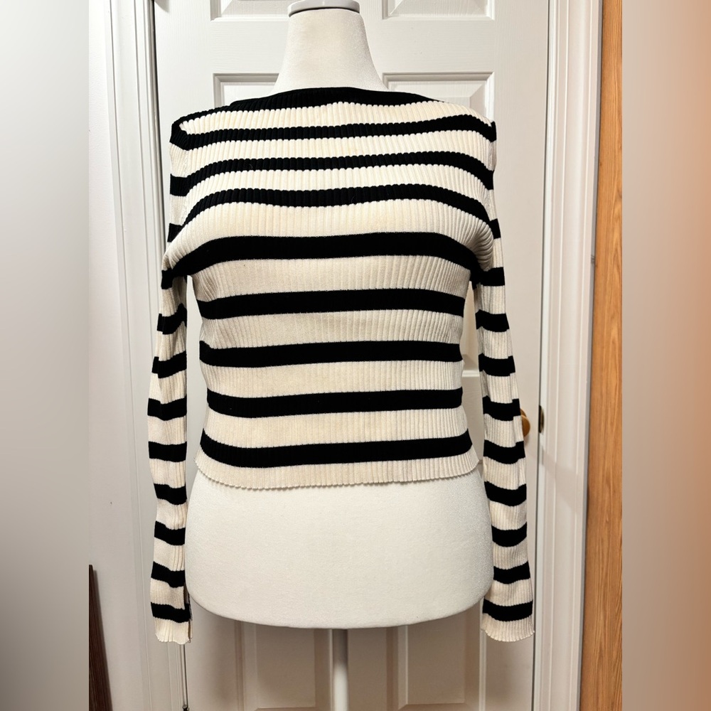 H&M Black and Cream Knitwear